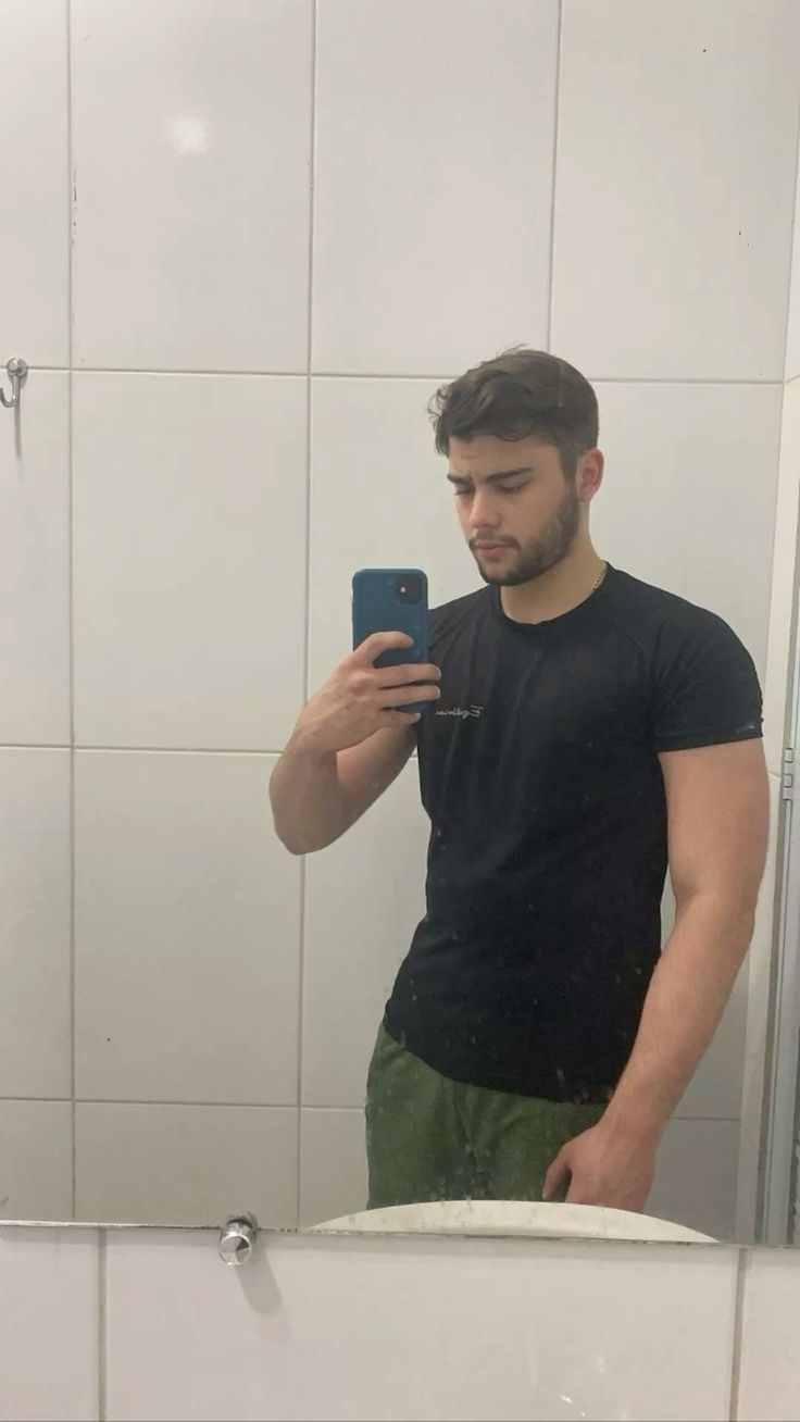 <em>Luis Ruiz</em>
